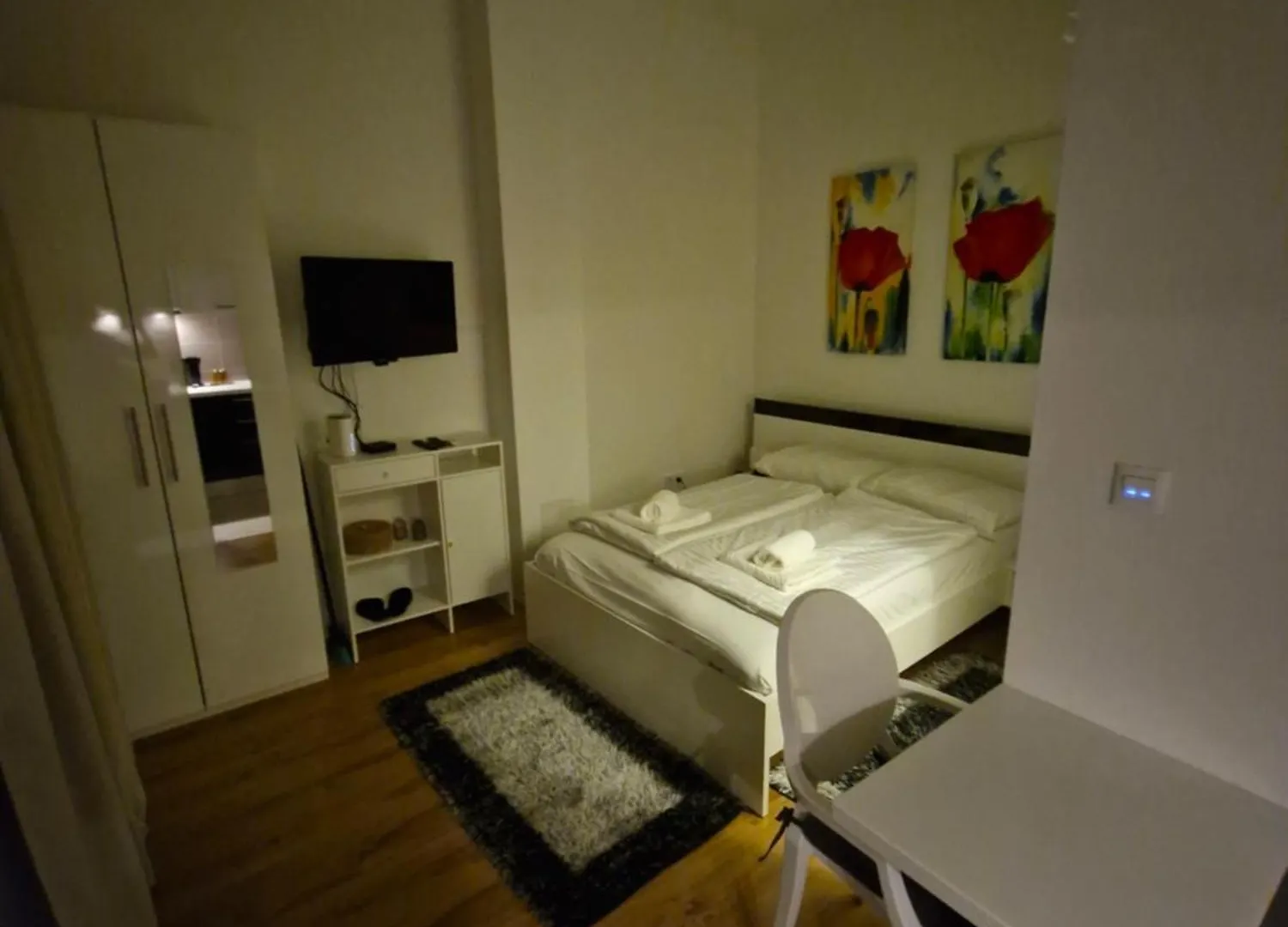 Modern Studio زادار